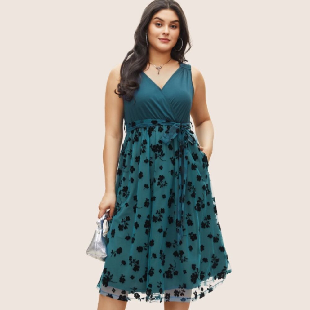 BloomChic Plus Size 2XL Floral Mesh Patchwork Surplice Neck Tank Dress us18-20